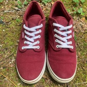 Vans Atwood maroon low tops. W size 6.5